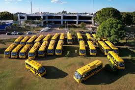 Governo de Mato Grosso entrega 270 ônibus escolares para 76 municípios nesta quinta-feira