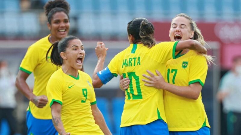 Estados Unidos vencem Austrália e Brasil se classifica no futebol feminino das Olimpíadas